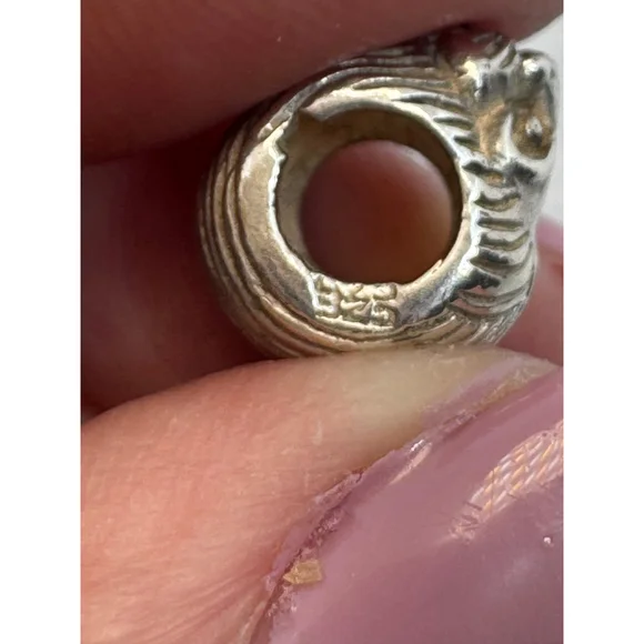 Authentic Trollbeads Giraffe Charm with lion - Picture 3 of 7